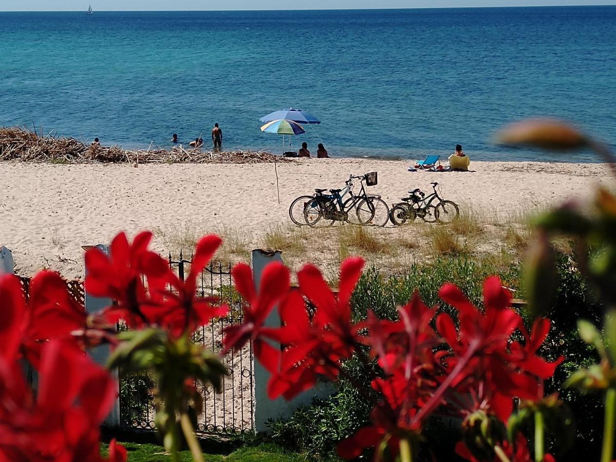 In Front Of The Beach - La Terrazza Sul Mare فلوميني دي كوارتو المظهر الخارجي الصورة