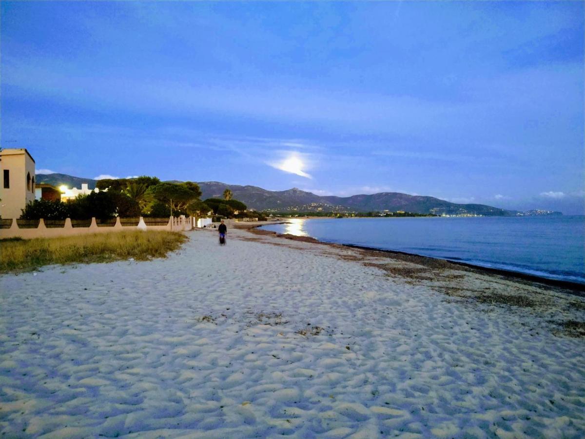 In Front Of The Beach - La Terrazza Sul Mare فلوميني دي كوارتو المظهر الخارجي الصورة