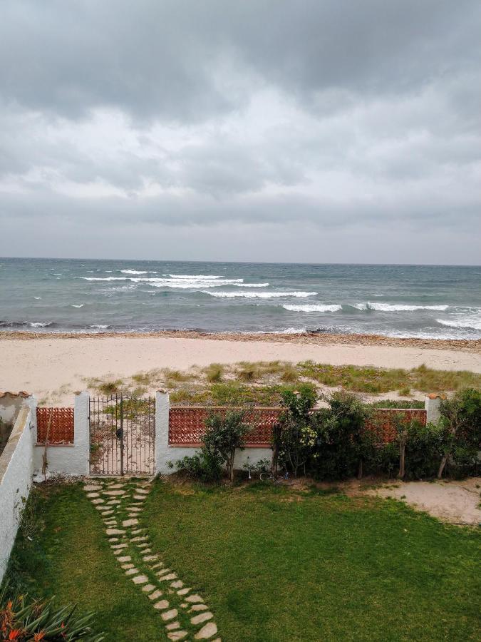 In Front Of The Beach - La Terrazza Sul Mare فلوميني دي كوارتو المظهر الخارجي الصورة